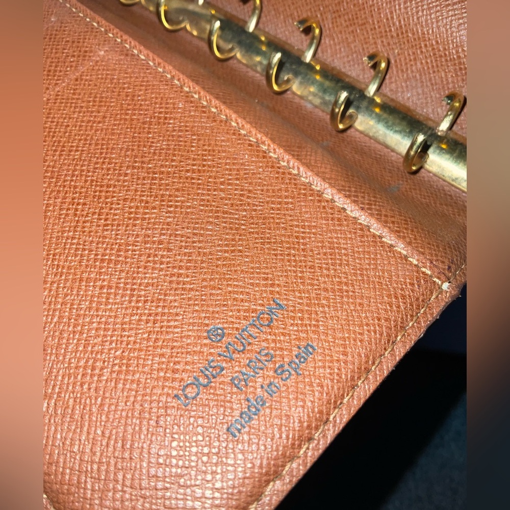 ✅AUTHENTIC LV AGENDA PM PASSPORT HOLDER - Picture 6 of 13